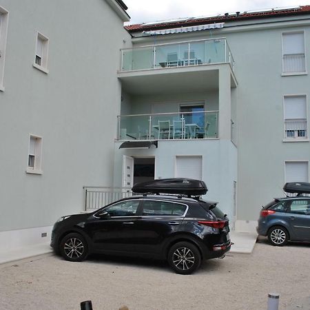 Blue Sky Apartments روغوزنيكا المظهر الخارجي الصورة