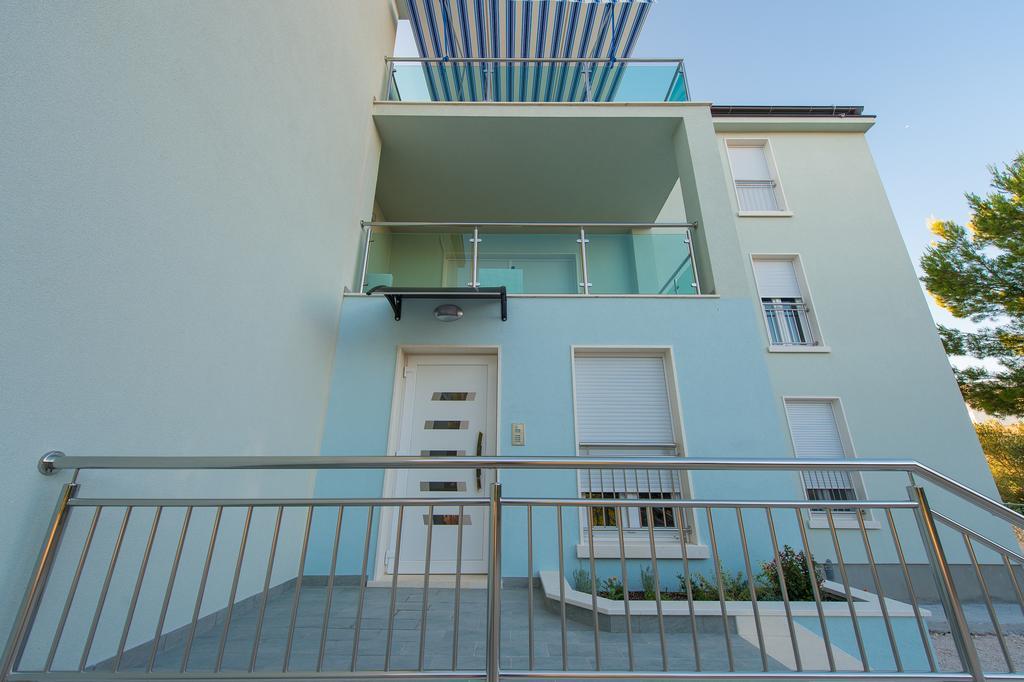 Blue Sky Apartments روغوزنيكا المظهر الخارجي الصورة