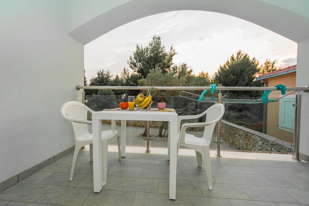 Blue Sky Apartments روغوزنيكا المظهر الخارجي الصورة