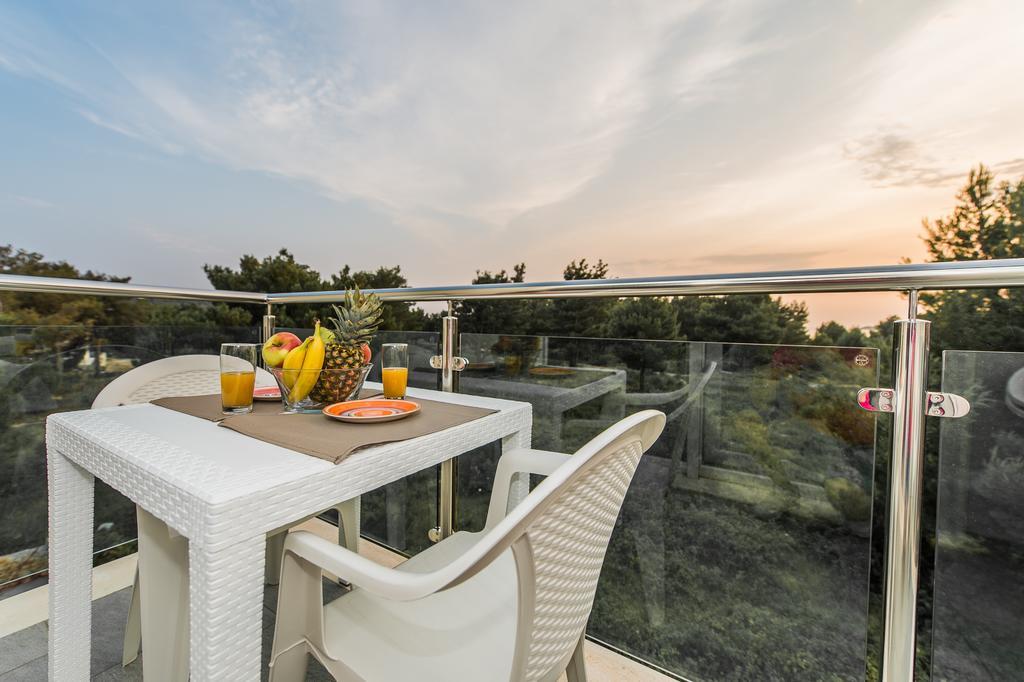 Blue Sky Apartments روغوزنيكا المظهر الخارجي الصورة