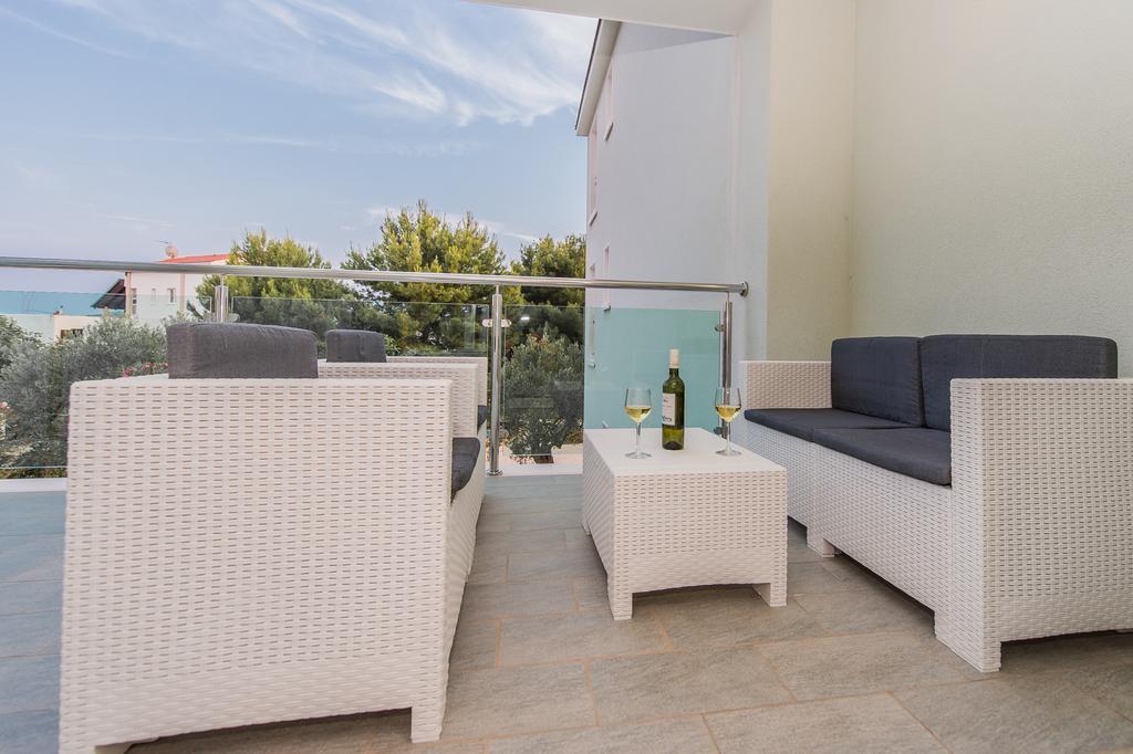 Blue Sky Apartments روغوزنيكا المظهر الخارجي الصورة