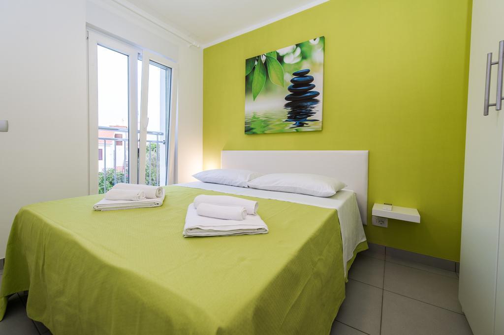 Blue Sky Apartments روغوزنيكا المظهر الخارجي الصورة