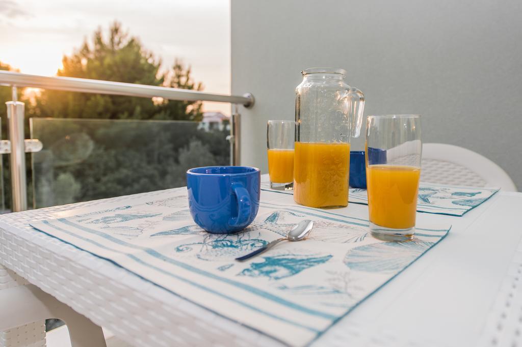 Blue Sky Apartments روغوزنيكا المظهر الخارجي الصورة