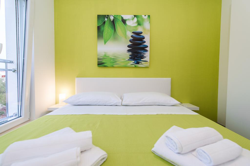 Blue Sky Apartments روغوزنيكا المظهر الخارجي الصورة